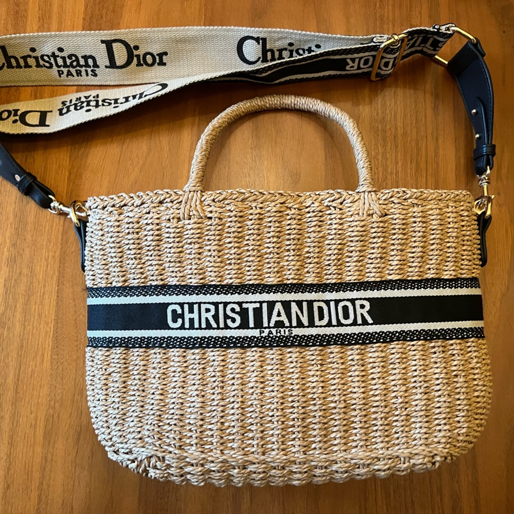 Cute small woven bag CD